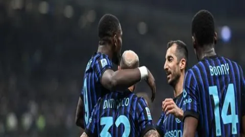 申花夺得中国超级杯五连冠，独步江湖领先广州队